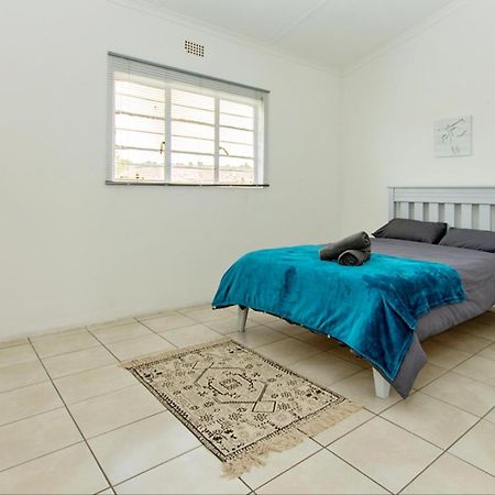 Wiggins Self Catering Apartment Jacobs Bay Bagian luar foto