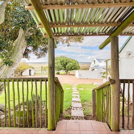 Wiggins Self Catering Apartment Jacobs Bay Bagian luar foto
